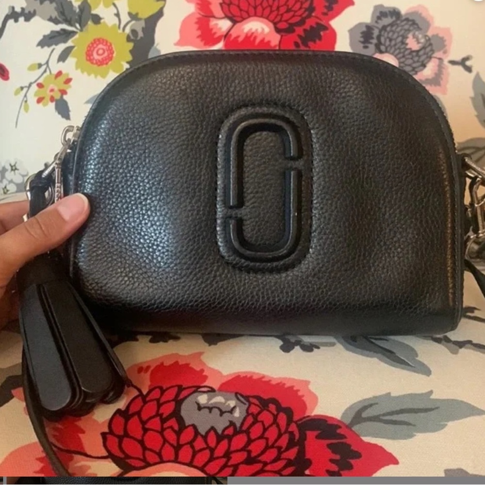 Marc Jacobs Shutter Dual Compartment Crossbody Black Leather Bag $335